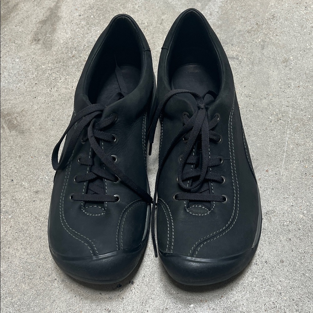 KEEN Women's Presidio 2 Leather Low Height Snaeker